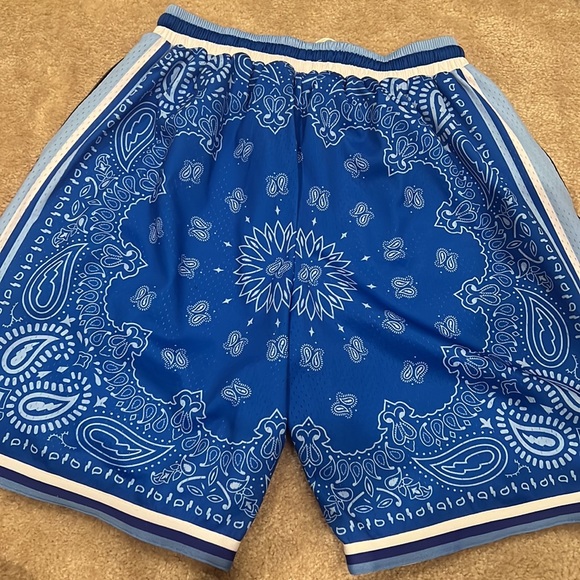 Trillest blue Nipsey Hustle LA Lakers Swingman Basketball Shorts Size 3XL - Picture 3 of 4